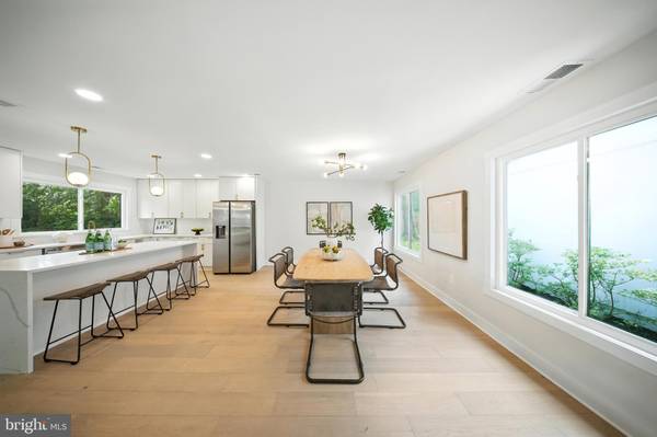 Fairfax, VA 22032,5503 FIRESIDE CT