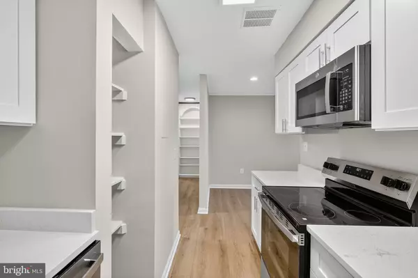 Annapolis, MD 21403,9 SILVERWOOD CIR #3