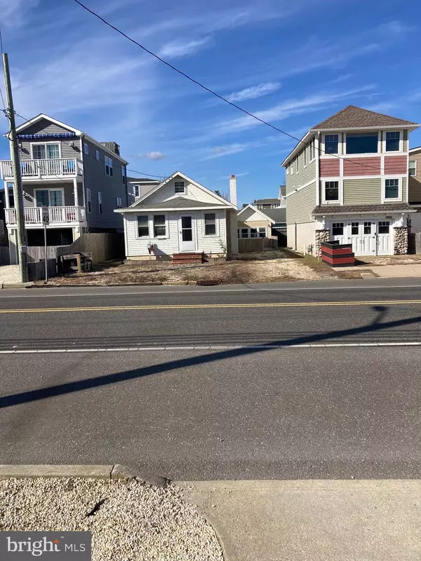 Ship Bottom, NJ 08008,2109 CENTRAL AVE