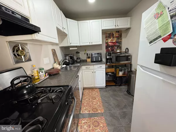 Leesburg, VA 20175,125-C CLUBHOUSE DR SW #10