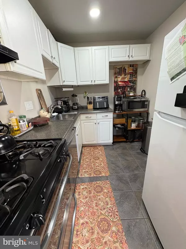 Leesburg, VA 20175,125-C CLUBHOUSE DR SW #10