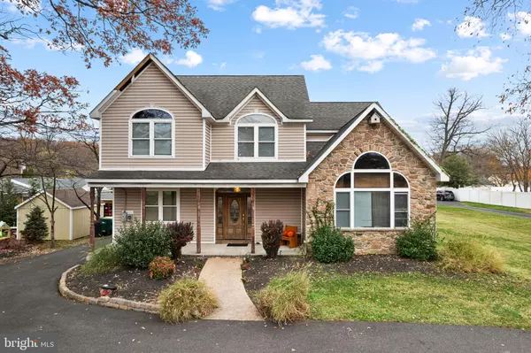 827 HULMEVILLE RD, Langhorne, PA 19047