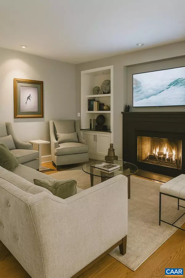 Charlottesville, VA 22902,200 GARRETT ST #612