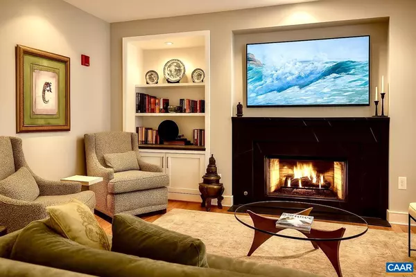 Charlottesville, VA 22902,200 GARRETT ST #612