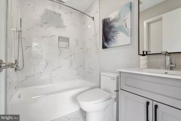 Philadelphia, PA 19121,1704 N 22ND ST #2