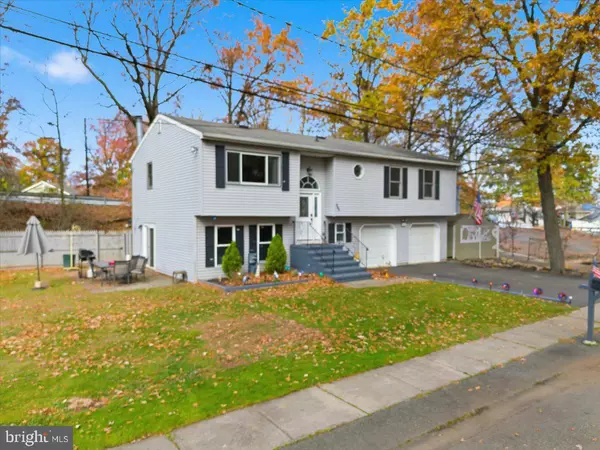 Fords, NJ 08863,680 MAIN ST