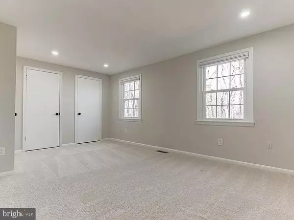 Alexandria, VA 22315,6542 BIRCHLEIGH WAY