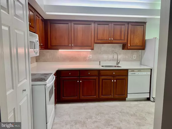 Baltimore, MD 21208,12 STONEHENGE CIRCLE #1