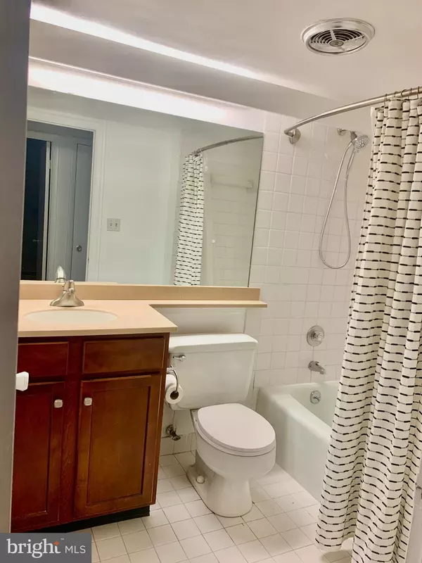 Baltimore, MD 21208,12 STONEHENGE CIRCLE #1