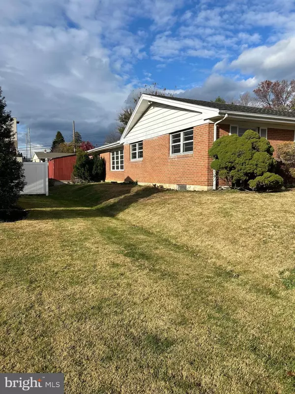 Hershey, PA 17033,571 BEECH AVE