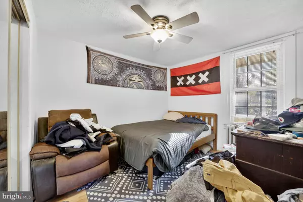 Takoma Park, MD 20912,700 1/2 CHANEY DR #4