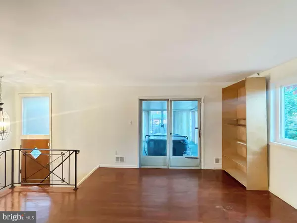 Washington, DC 20020,3323 NASH PL SE