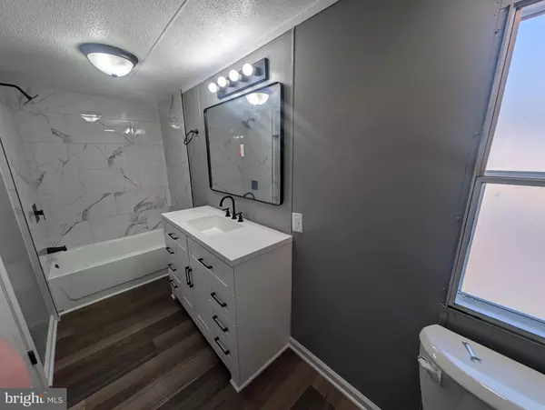 Aberdeen, MD 21001,230 POCLAIN