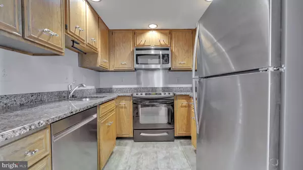 Arlington, VA 22201,1050 N RANDOLPH ST