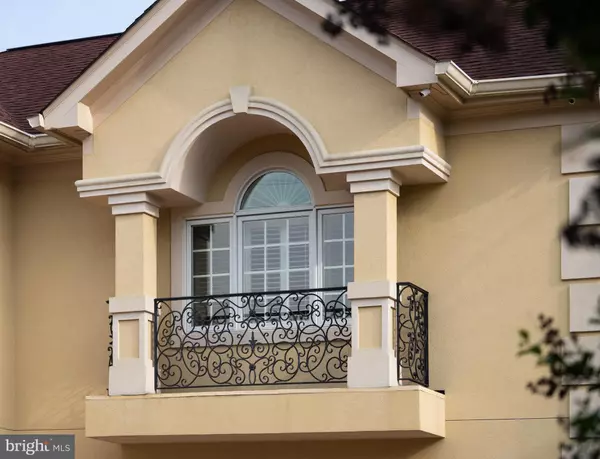 Bethesda, MD 20814,5812 LONE OAK DR