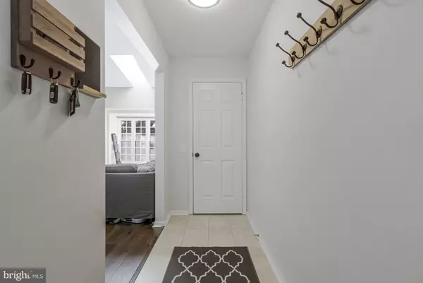 Manassas, VA 20110,9310 CASPIAN WAY #301