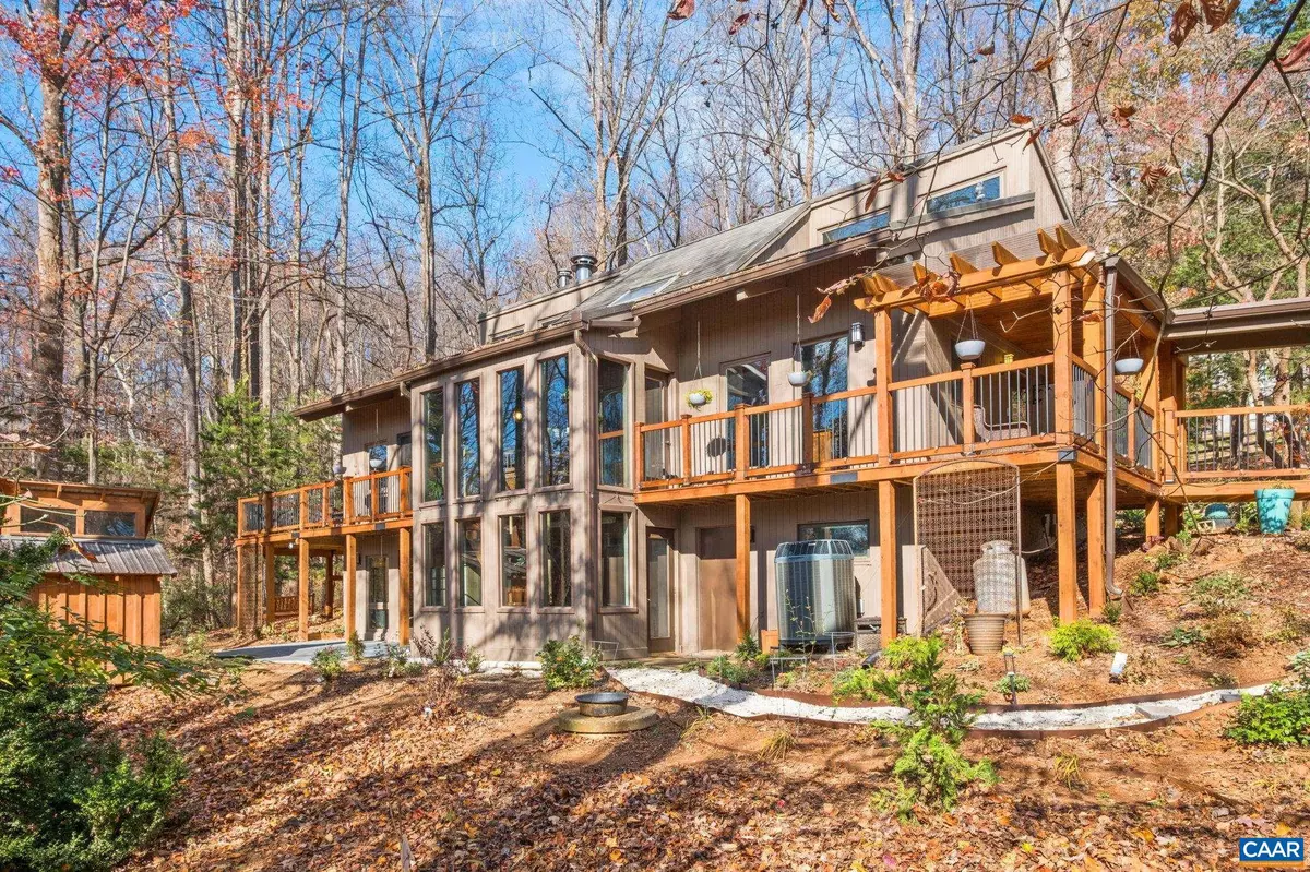 Charlottesville, VA 22903,247 BLUE ROCK RDG