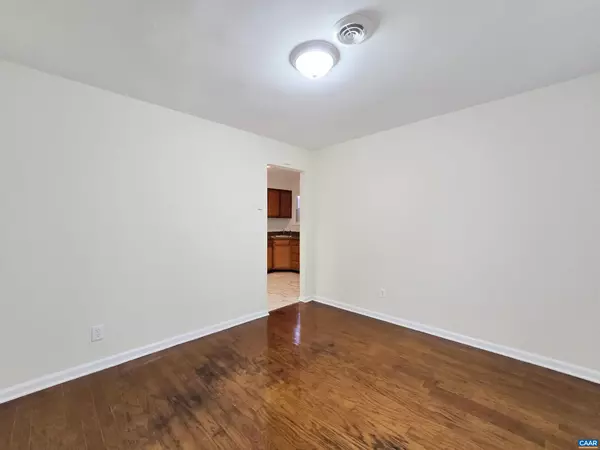 Charlottesville, VA 22903,809 PROSPECT AVE