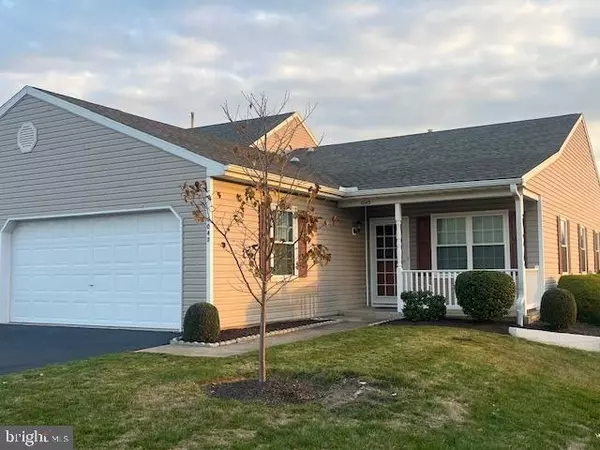 1043 VILLAGE WAY #1043, York, PA 17404