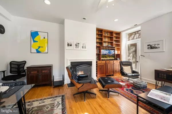 Washington, DC 20002,301 G ST NE #2