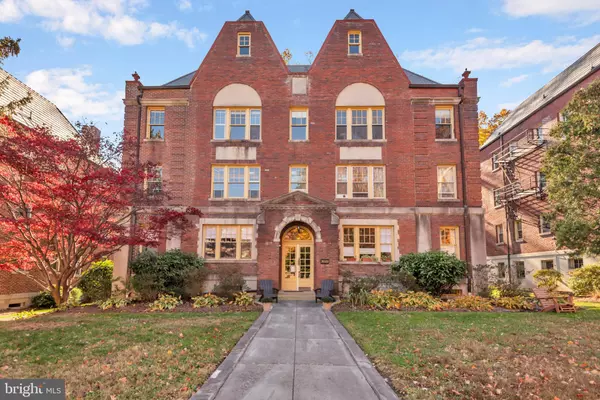 Washington, DC 20008,3020 PORTER ST NW #103