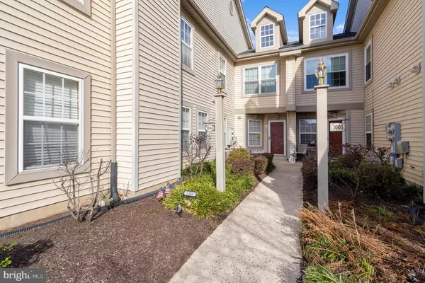 Warwick, PA 18974,1004 JULIAN DR W #W