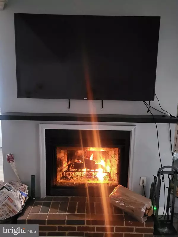 Woodbridge, VA 22192,12100 CARDAMOM DR #12100