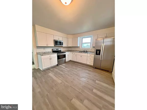 Dover, DE 19904,916 FOREST ST