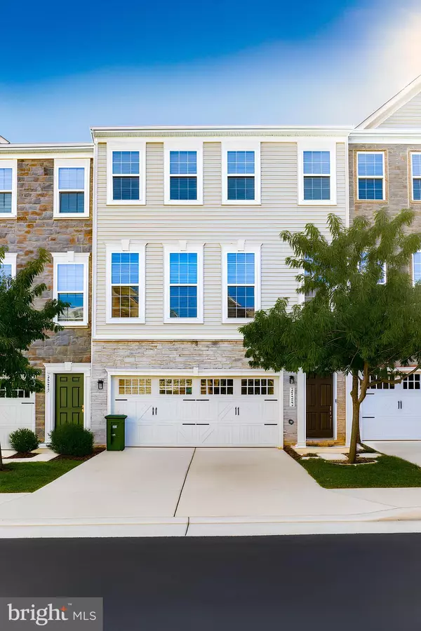 Ashburn, VA 20147,21493 WILLOW BREEZE SQ