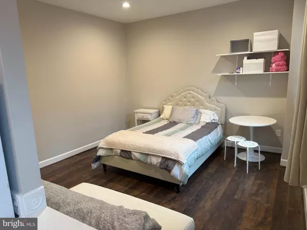 Washington, DC 20002,333 2ND ST NE #305