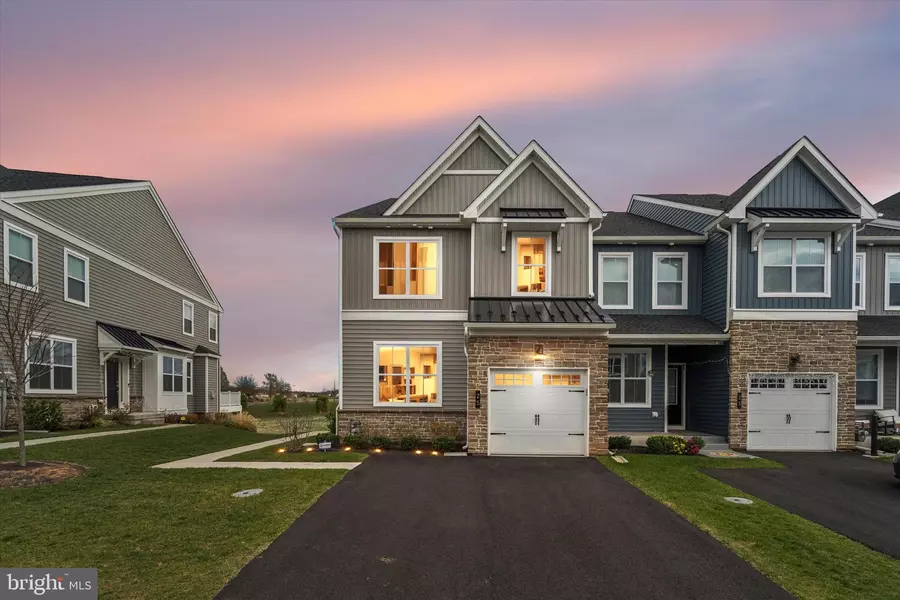 25 COPPER CT, Royersford, PA 19468