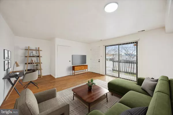 Philadelphia, PA 19152,2528 FAUNCE ST