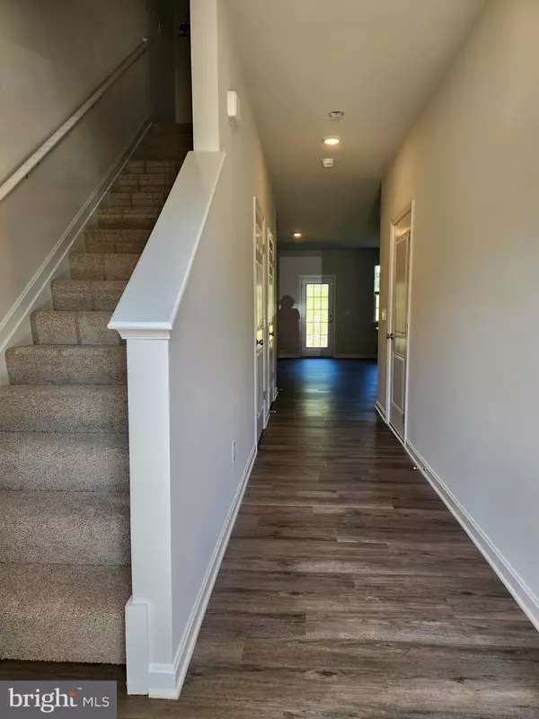 Luray, VA 22835,115 RAE CT