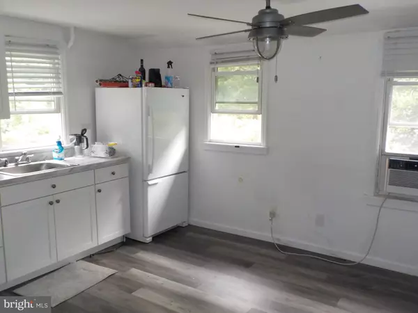 Salem, NJ 08079,16 OAK ST #R