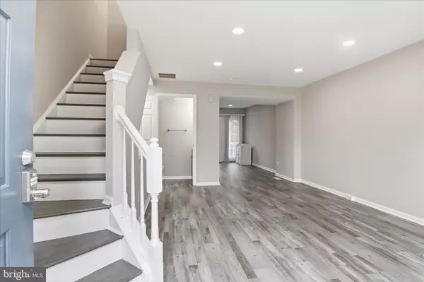 Woodbridge, VA 22192,2038 STARGRASS CT