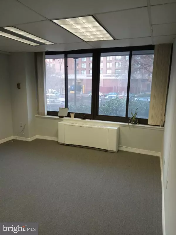 Alexandria, VA 22314,801 N PITT ST #121