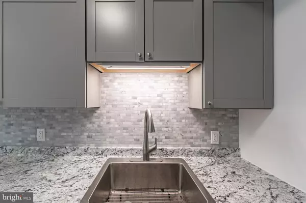 Easton, PA 18042,142 S 6TH ST #4