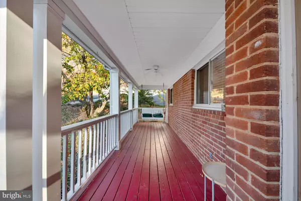 Arlington, VA 22205,5448 22ND ST N