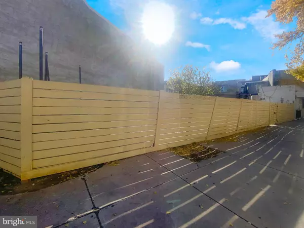 Philadelphia, PA 19146,1261-65 POINT BREEZE AVE