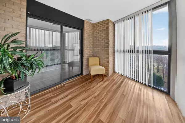 Silver Spring, MD 20906,15107 INTERLACHEN DR #2-1025