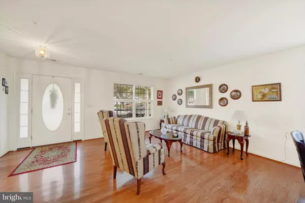 Laurel, MD 20707,7419 BERRYLEAF DR