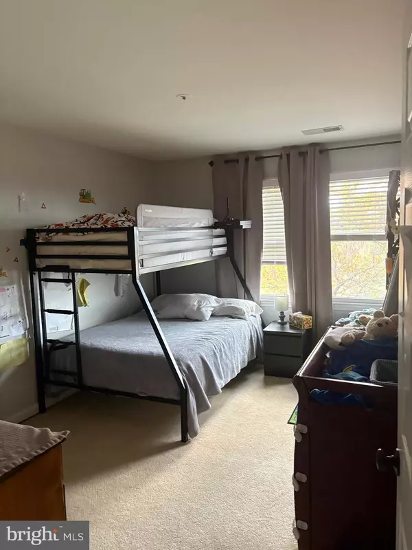 Manassas, VA 20109,7879 APACHE RIDGE CT