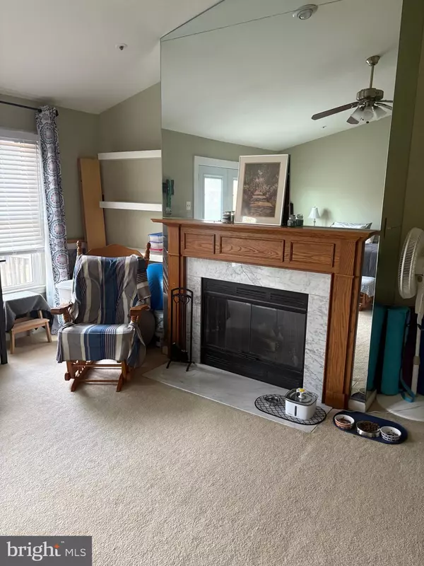 Manassas, VA 20109,7879 APACHE RIDGE CT