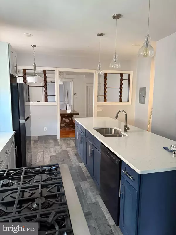 Philadelphia, PA 19143,6044 WASHINGTON AVE