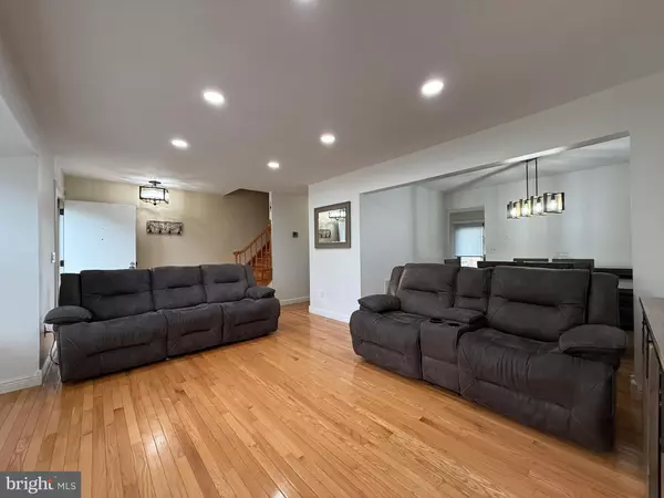 East Windsor, NJ 08520,542 FAIRFIELD RD