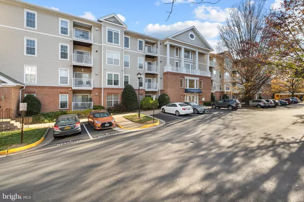 6990 FALLS REACH DR #313, Falls Church, VA 22043