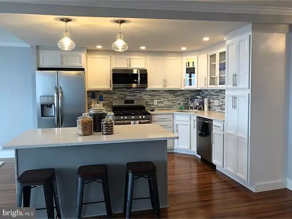 Philadelphia, PA 19130,2401 PENNSYLVANIA AVE #19B27