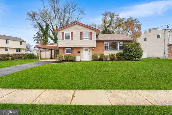 Beverly, NJ 08010,206 COLONIAL RD