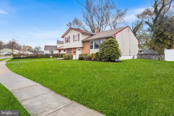 Beverly, NJ 08010,206 COLONIAL RD