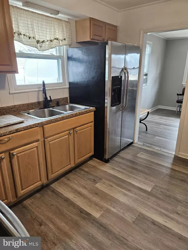 New Castle, DE 19720,185 EDGE AVE